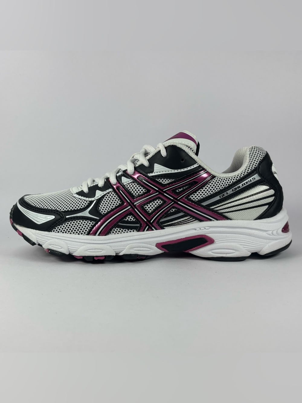 ASICS Women's White Black and Magenta Running Shoe